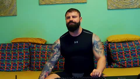 Xtream Leonard online show from February 8, 8:10 pm