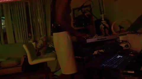 xxxflirtxxx420 online show from February 7, 11:12 am