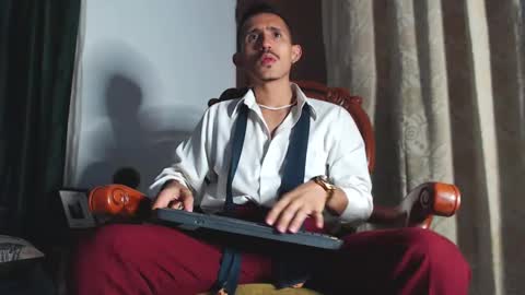 Snapshot of xxxhome_alonexxx chatting on February 2, 7:25 pm Kev online show from February 2, 7:25 pm