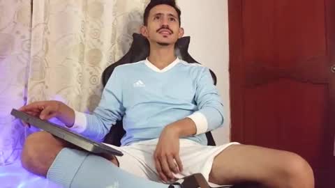 Kev online show from April 13, 7:36 pm