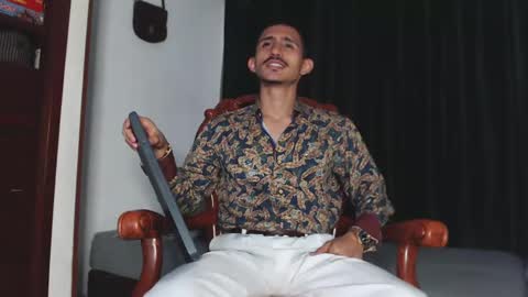 Snapshot of xxxhome_alonexxx chatting on February 9, 7:52 pm Kev online show from February 9, 7:52 pm