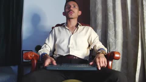 Snapshot of xxxhome_alonexxx chatting on January 6, 7:56 pm Kev online show from January 6, 7:56 pm