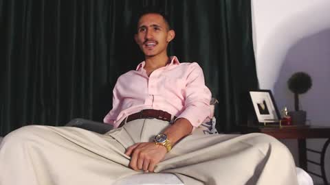 Snapshot of xxxhome_alonexxx chatting on December 4, 7:12 pm Kev online show from December 4, 7:12 pm
