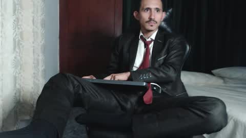 Snapshot of xxxhome_alonexxx chatting on September 19, 8:30 pm Kev online show from September 19, 8:30 pm