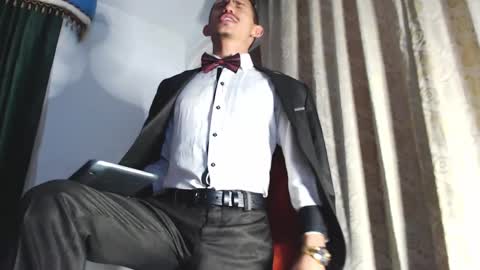 Snapshot of xxxhome_alonexxx chatting on December 22, 8:03 pm Kev online show from December 22, 8:03 pm