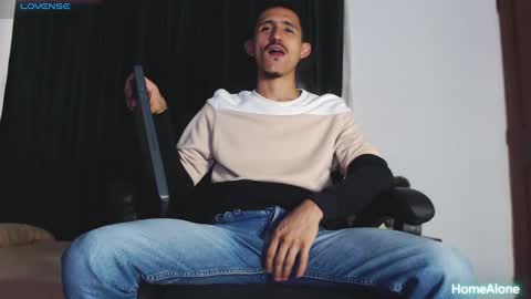 Snapshot of xxxhome_alonexxx chatting on March 12, 6:33 pm Kev online show from March 12, 6:33 pm