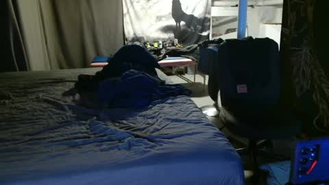 xxxjrstrokesxxx online show from January 9, 5:22 pm
