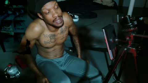 xxxjrstrokesxxx online show from December 14, 3:58 pm
