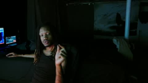 xxxjrstrokesxxx online show from December 10, 4:17 pm