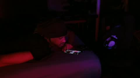 xxxjrstrokesxxx online show from January 8, 3:50 pm