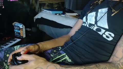 xxxjrstrokesxxx online show from March 1, 3:43 am