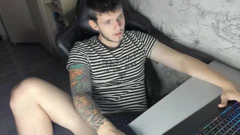 Snapshot of xxxrussel chatting on September 8, 3:55 pm xxxrussel online show from September 8, 3:55 pm
