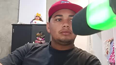 yanarrieta18 online show from January 9, 10:26 pm