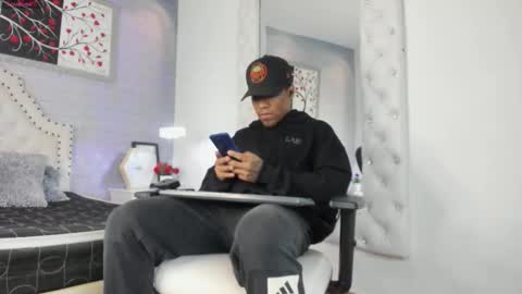 Snapshot of yanking1 chatting on October 9, 5:45 am Lil yong online show from October 9, 5:45 am