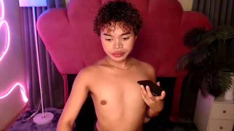 YANNA online show from April 26, 2:14 pm