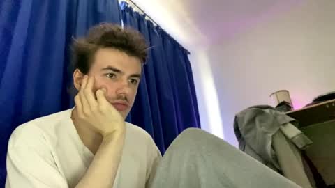 yayay333 online show from April 26, 1:52 pm