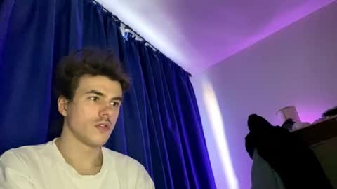 yayay333 online show from April 29, 4:00 pm