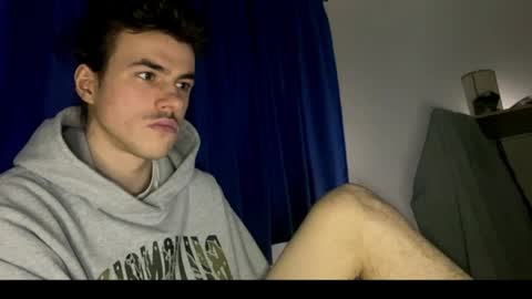 yayay333 online show from April 18, 12:01 am