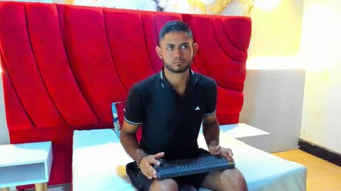 Yeferson online show from October 15, 9:22 pm