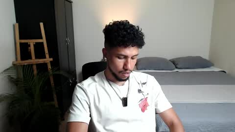 yeff online show from April 23, 12:26 am