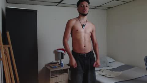 yeff online show from December 19, 1:13 am