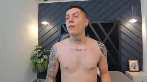Snapshot of yeiko_romero_ chatting on December 26, 11:35 pm YEIKO ROMERO online show from December 26, 11:35 pm