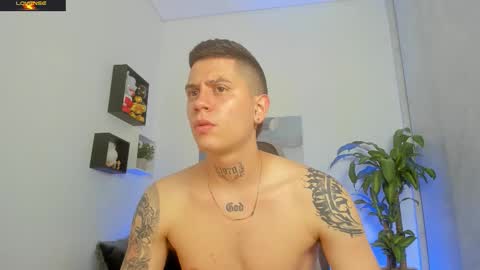 Snapshot of yeiko_romero_ chatting on September 21, 4:45 am YEIKO ROMERO online show from September 21, 4:45 am