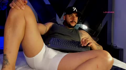 yeikoe1 online show from April 7, 1:16 am