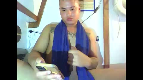 yeison737464 online show from March 17, 9:39 pm