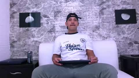 Yeison online show from November 7, 11:02 am