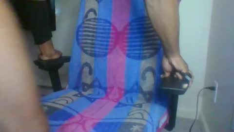 yellaboy31 online show from October 25, 1:02 pm