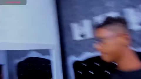 Snapshot of yeps_pluss chatting on October 14, 11:01 pm M O R E N O online show from October 14, 11:01 pm