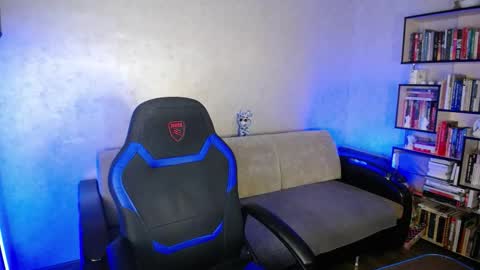 Eden online show from February 10, 3:39 pm