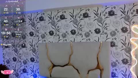 Snapshot of yessy_tay chatting on October 3, 8:58 pm Yessy online show from October 3, 8:58 pm