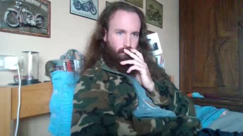 Snapshot of yeti_92 chatting on October 2, 10:52 am yeti_92 online show from October 2, 10:52 am