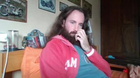 Snapshot of yeti_92 chatting on September 27, 12:25 pm yeti_92 online show from September 27, 12:25 pm