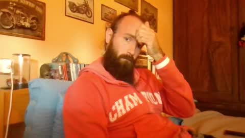 Snapshot of yeti_92 chatting on September 29, 12:46 pm yeti_92 online show from September 29, 12:46 pm
