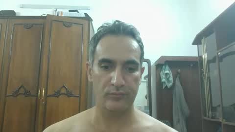 yilmazburak80 online show from September 14, 1:24 pm