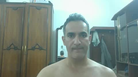 yilmazburak80 online show from September 26, 7:06 am