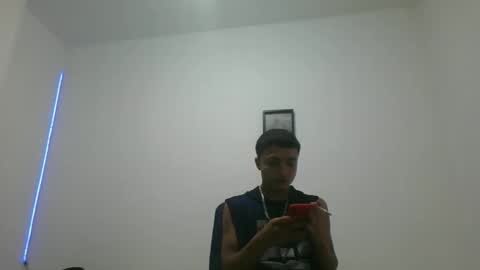 yissus_20 online show from November 25, 4:47 am