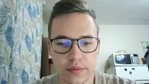 Yminoske online show from December 1, 11:35 am