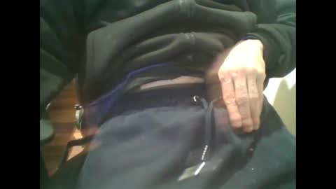 Snapshot of yokaxondoo chatting on January 2, 4:35 pm yokaxondoo online show from January 2, 4:35 pm