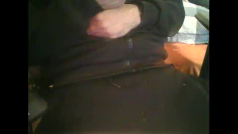 Snapshot of yokaxondoo chatting on December 8, 6:39 pm yokaxondoo online show from December 8, 6:39 pm