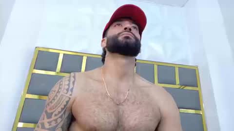 YORBY MAX online show from October 25, 2:41 pm