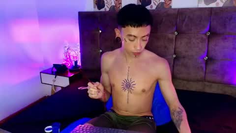 Yoshua Smith online show from April 14, 11:04 pm