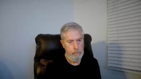 Snapshot of yougogirl_3 chatting on October 20, 4:05 am Colorado Guy Straight online show from October 20, 4:05 am