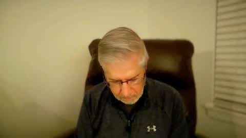 Snapshot of yougogirl_3 chatting on October 29, 11:57 am Colorado Guy Straight online show from October 29, 11:57 am