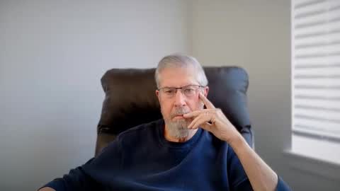 Colorado Guy Straight online show from December 21, 9:23 pm