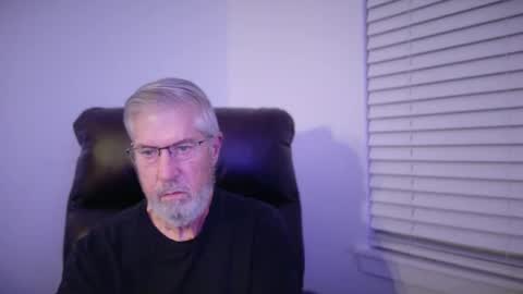 Snapshot of yougogirl_3 chatting on October 27, 6:27 am Colorado Guy Straight online show from October 27, 6:27 am