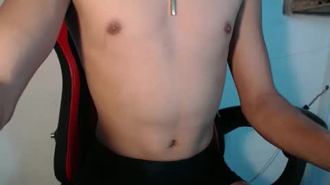 Snapshot of your_cummer chatting on October 17, 4:44 pm your_cummer online show from October 17, 4:44 pm